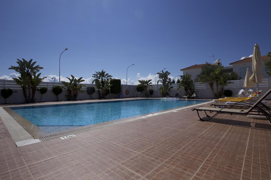 Sunny Cyprus Villa Paralimni Exterior foto